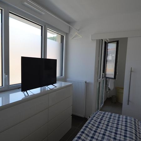 Villa Smolett - Appartement Cosy Au Coeur Du Quartier Du Port Nice Exteriör bild